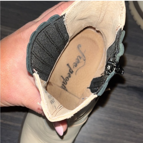 Free People James White Chelsea Boots - Picture 7 of 7